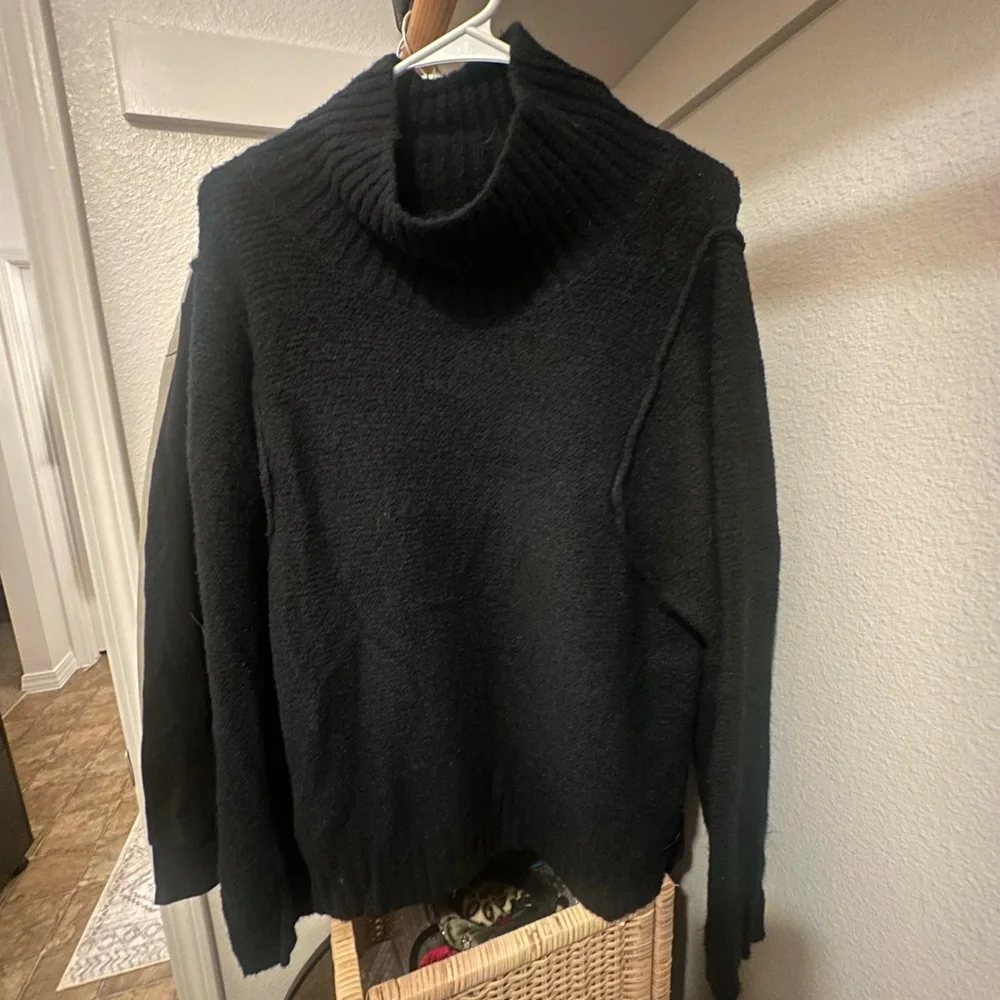 Universal Thread Black Ribbed Sweater - Picture 1 of 2